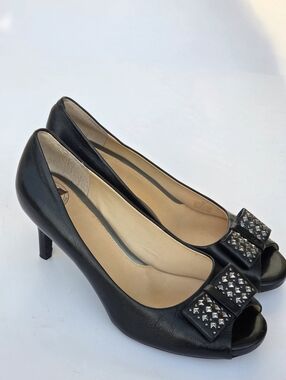 Nurture Black Leather Peep-Toe Pumps with Studded Bow Size 9